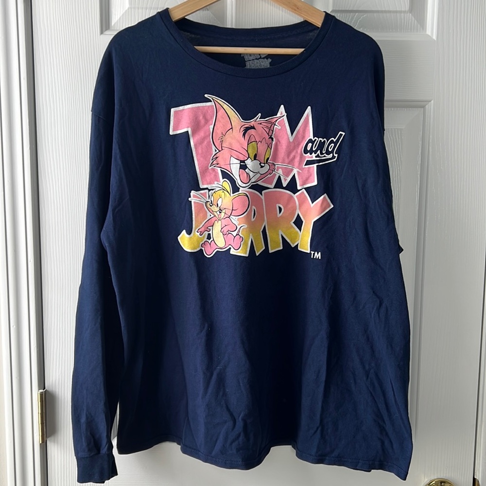 Tom and Jerry long sleeve tee size XL